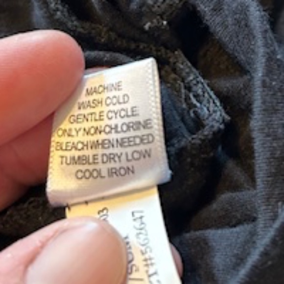 Banana Republic Black Basic Deep V-Neck Sleeveless Cinch SideTank Top Blouse - Picture 12 of 13